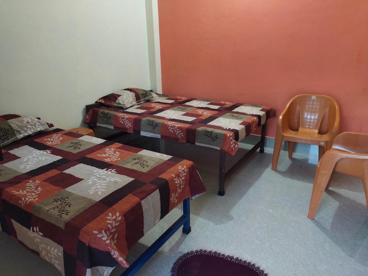 Krishna Kunj Homestay Rishīkesh Exteriör bild