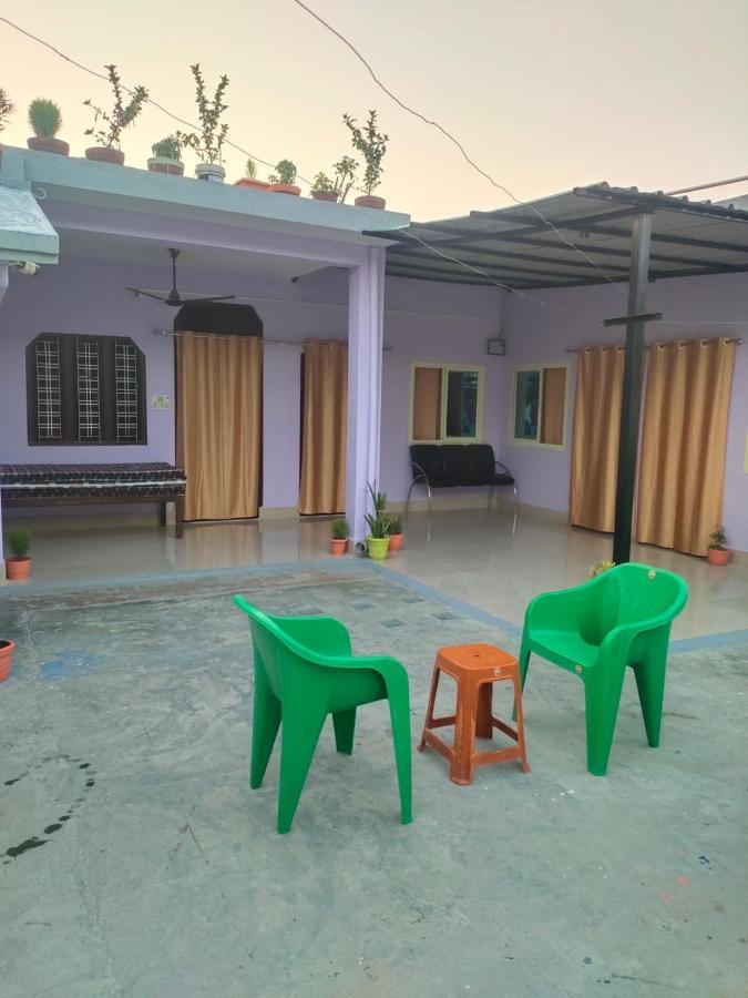 Krishna Kunj Homestay Rishīkesh Exteriör bild
