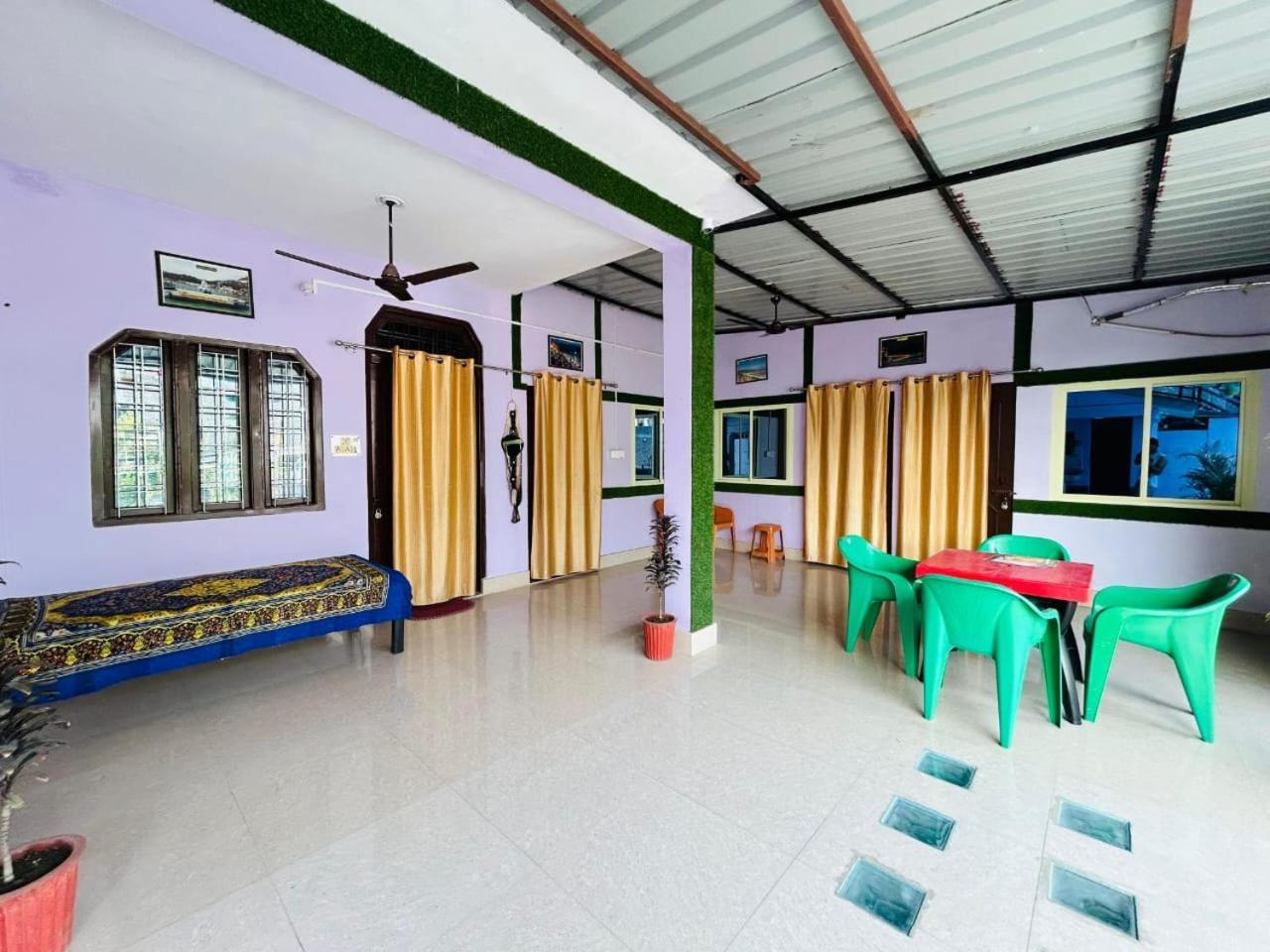 Krishna Kunj Homestay Rishīkesh Exteriör bild